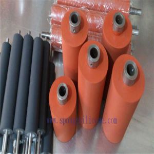 Rullo di copertura in gomma siliconica per stampaggio rotondo resistente al calore per macchina di laminazione e rivestimento con anima in alluminio